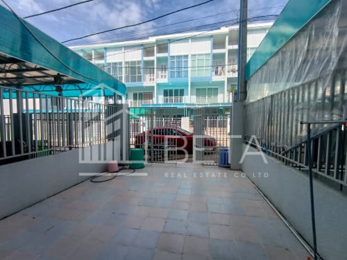 Townhouse in Borey Lorn City O4 for sale