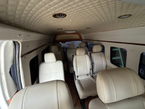 Toyota Hiace 2014