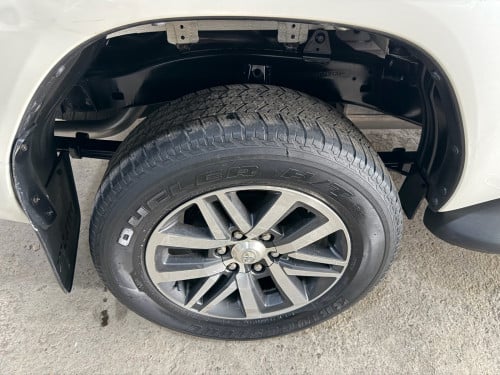 Toyota Revo Premuim 2019