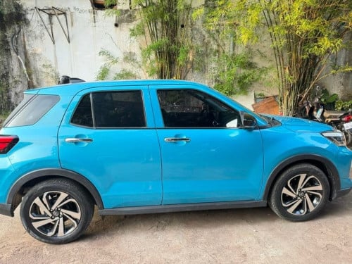 Toyota Rize 2022 ម្ចាស់ដេីមទិញថ្មីក្រុមហ៊ុន