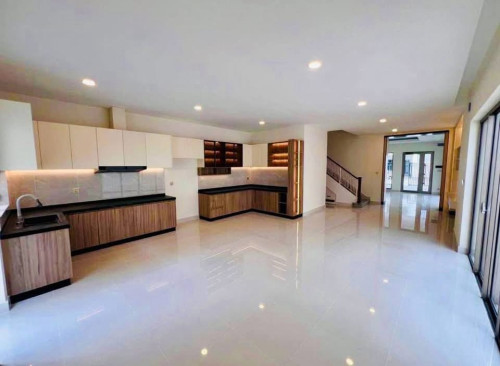 Twin B Villa សម្រាប់លក់ គម្រោងEco Poli2 ផ្ទះសង់បាន 80%