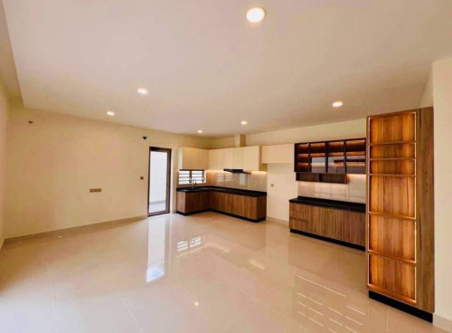 Twin B Villa សម្រាប់លក់ គម្រោងEco Poli2 ផ្ទះសង់បាន 80%