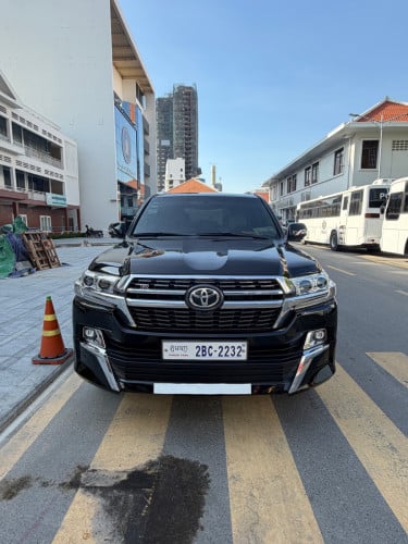 V Auto 8888
