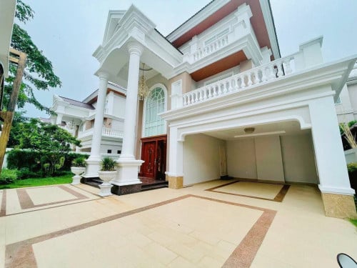 Villa Princes Sale