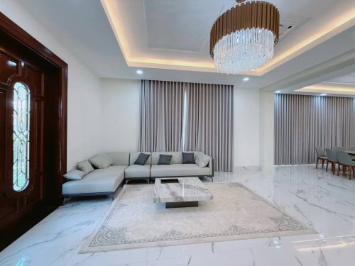 Villa Princes Sale