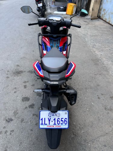 Winner-R មានពន្ធឆ្នាំ2026 ផ្លាក់លេខស្អាត700km