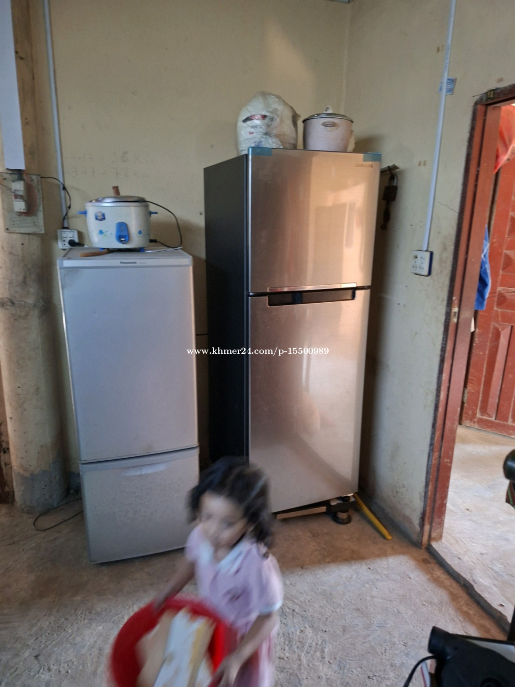 លក់ទូទឹកកក ១១១ កម្ពស់ ១,៥ ទទឹង ០.៥ ជម្រៅ ០.៦០
