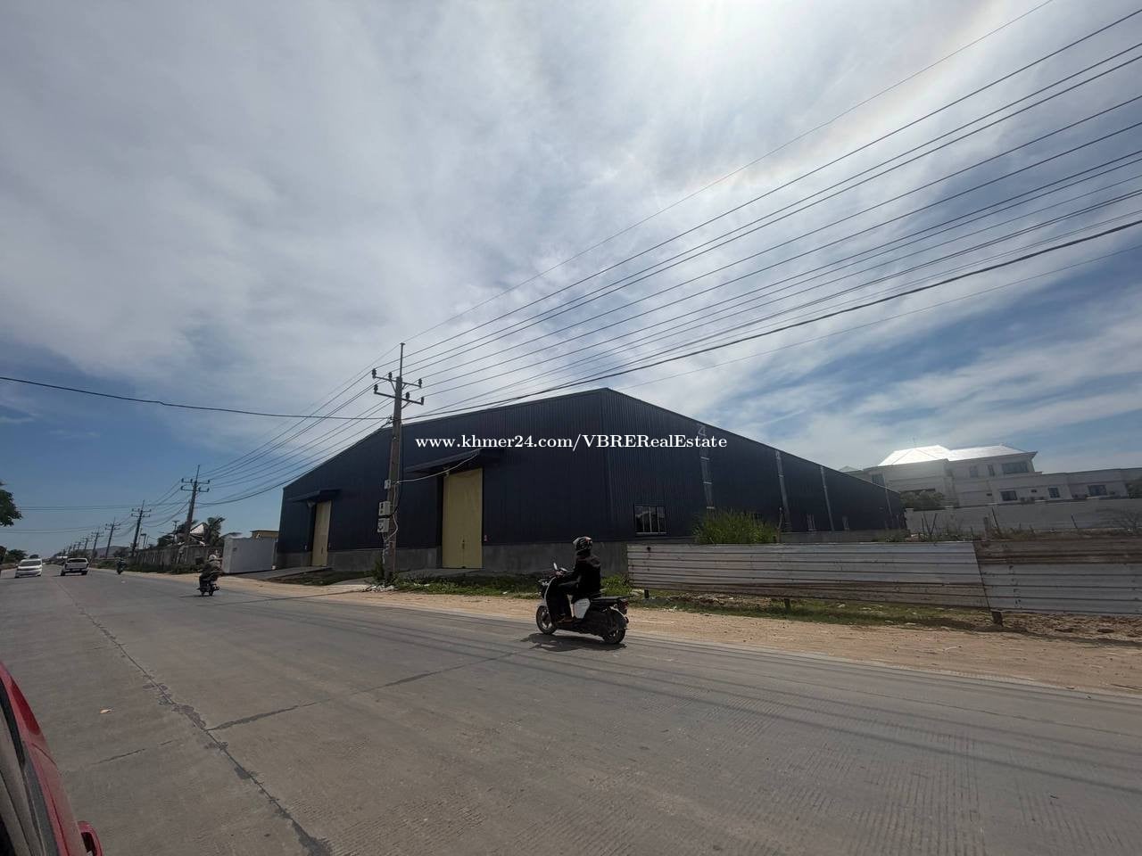 ឃ្លាំងកែងកាច់ជ្រុងសម្រាប់ជួល (ឃ្លាំងថ្មី) ទីតាំង ភូមិសំរោងទាវ សង្កាត់ក្រាំងធ្នុង ខណ្ឌសែនសុខ