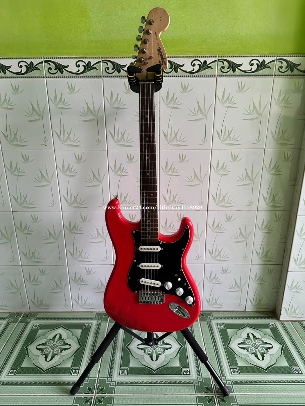 Fender Squier Stratocaster Affinity with bags