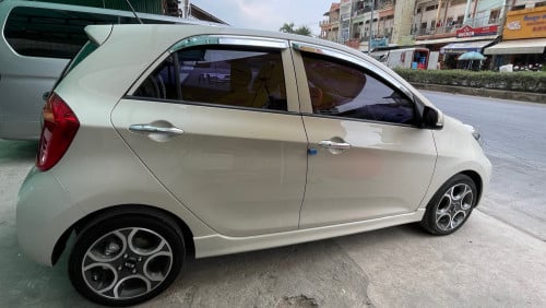 Kia Morning 2016 F sports ពណ៍ទឹកដោះគោ តំលៃចរចាបាន