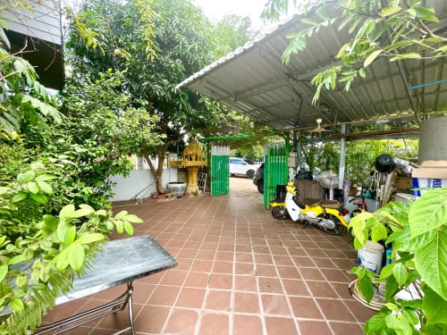 ដី និងផ្ទះ សម្រាប់លក់
