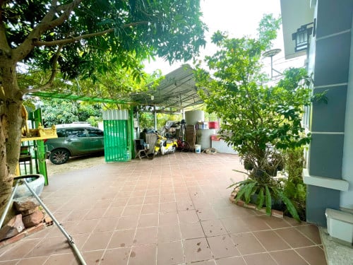 ដី និងផ្ទះ សម្រាប់លក់
