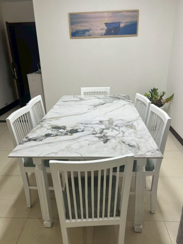 ខុនដូ​លក់បន្ទាន់