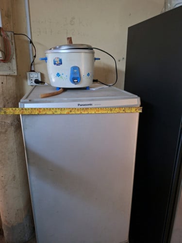 លក់ទូទឹកកក ១១១ កម្ពស់ ១,៥ ទទឹង ០.៥ ជម្រៅ ០.៦០