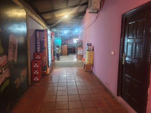 ដី និង ផ្ទះអាជីវកម្មលក់