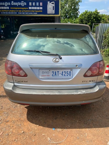 ចង់លក់ឡាន