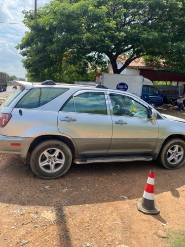 ចង់លក់ឡាន