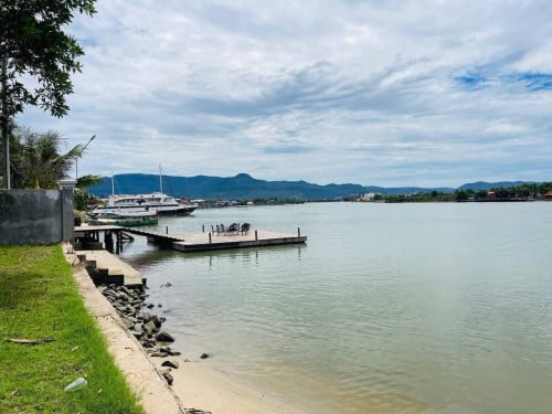 ដីជាប់ព្រែកធំខាងត្រើយកោះ