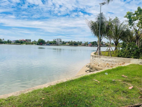ដីជាប់ព្រែកធំខាងត្រើយកោះ