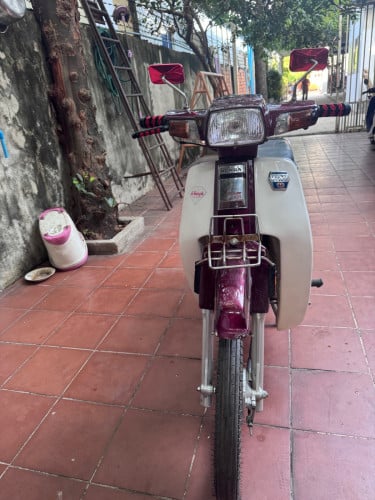 ម៉ូតូ លក់ សង់តែមឆេះ ក្រដាស់ពន្ធ