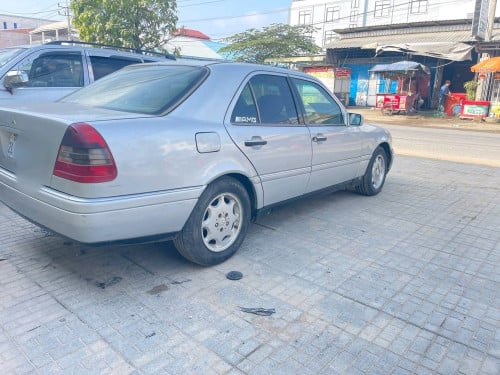 លក់បន្ទាន់