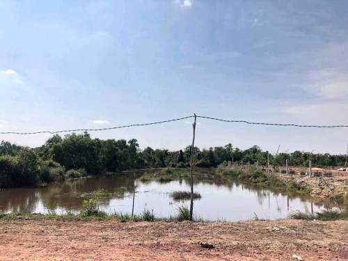 ដីជាប់ព្រែក ប្លង់រឹង 2008m2