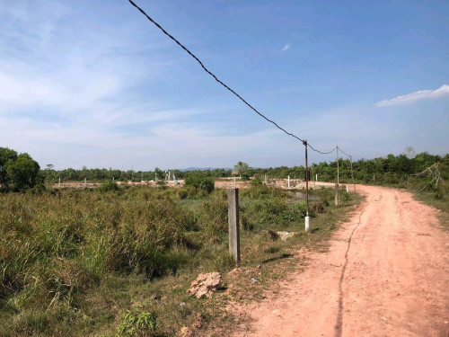 ដីជាប់ព្រែក ប្លង់រឹង 2008m2