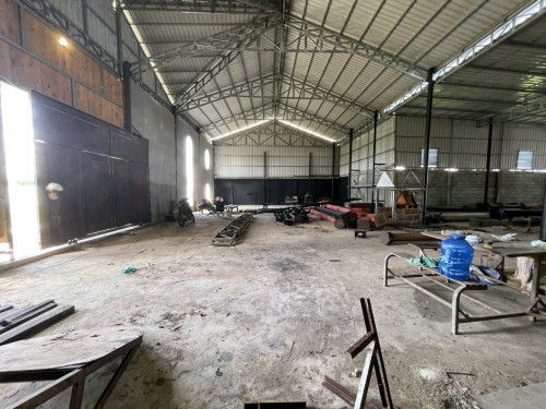 ឃ្លាំងលក់ ឬ ជួល