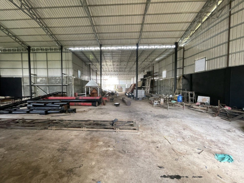 ឃ្លាំងលក់ ឬ ជួល