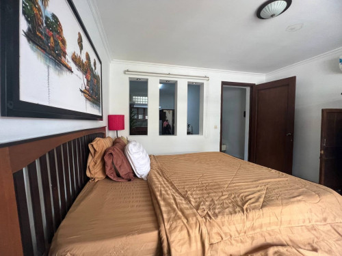 ផ្ទះជាន់លើសម្រាប់ជួលនៅផ្សារកណ្តាល