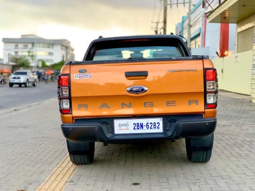 ចងលក់018 Woldtrak 3.2 ក្រុមហ៊ុន ឆ្វេងស្រុិន
