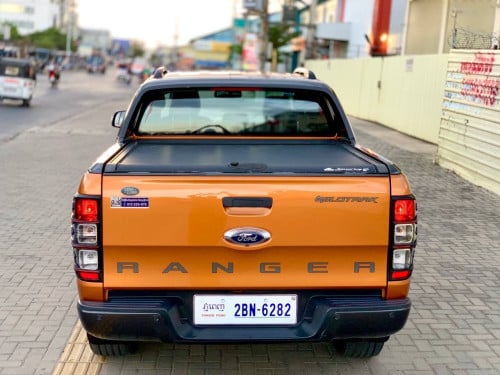 ចងលក់018 Woldtrak 3.2 ក្រុមហ៊ុន ឆ្វេងស្រុិន
