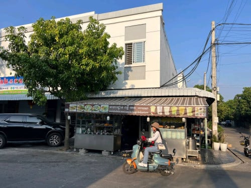 ផ្ទះលក់បន្ទាន់នៅគួរស្រូវ 2