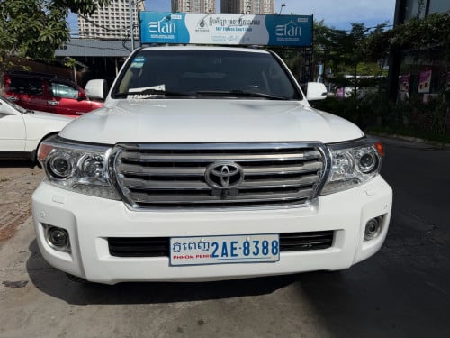 Land Cruiser 2008.