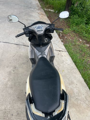 ប្រញាប់លុយ300$