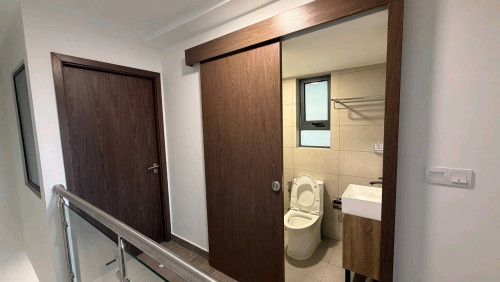 ខុនដូលក់ខាតជិត50℅(ជាន់ទី21)8××××$