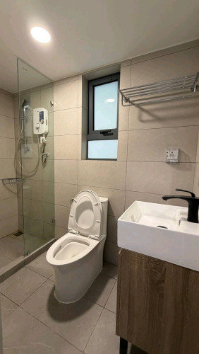 ខុនដូលក់ខាតជិត50℅(ជាន់ទី21)8××××$