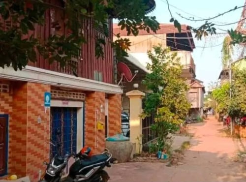 ផ្ទះលក់បន្ទាន់(ក្រោយផ្សារលើធំថ្មី 500ម៉ែត្រ ក្រុងសៀមរាប)