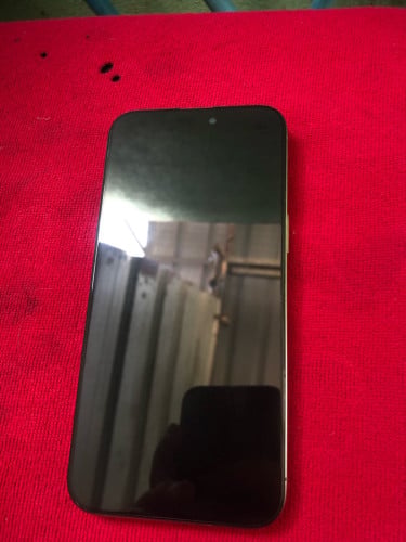 ត្រូវការលក់ iPhone 15 Pro Max bypass