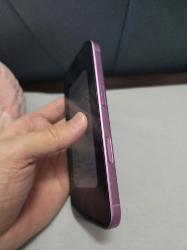 លក់ iPhone 16 ពណ៌ផ្កាឈូក 128GB នៅស្អាតខ្លាំង!