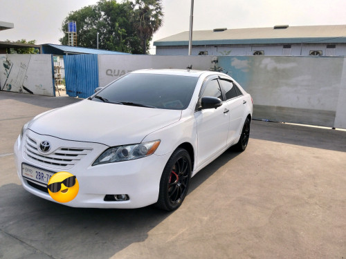 ឡានលក់០៧Le ក្នុងលឿង