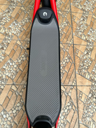 ស្គុតទ័រម៉ាក ninebot USA