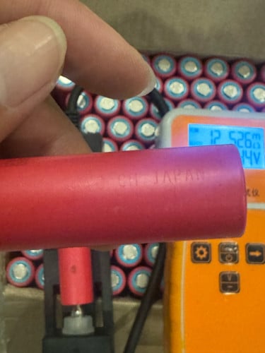 ថ្មលីចូម Sanyo Lithuim 18650 កំលាំង 2000mAh ប្រភេទ10C