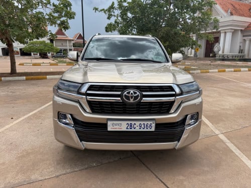 ឡានលក់ដូរសេរីTOYOTA LANDCRUISER2012up2021