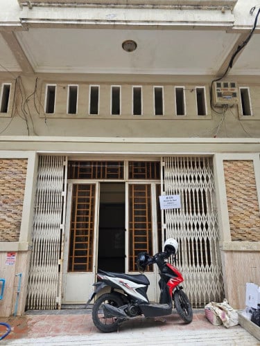 🏠 ផ្ទះជួល : 4.2×11m