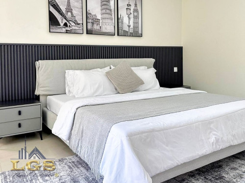 ๐ แแธแกแถแแธแ แแแ แแแแแถแแแแฝแ | King Villa Corner for Rent