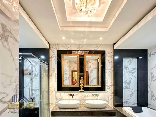 ๐ แแธแกแถแแธแ แแแ แแแแแถแแแแฝแ | King Villa Corner for Rent