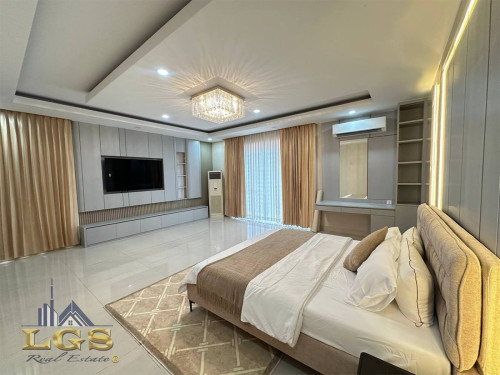 ๐ แแธแกแถแแธแ แแแ แแแแแถแแแแฝแ | King Villa Corner for Rent