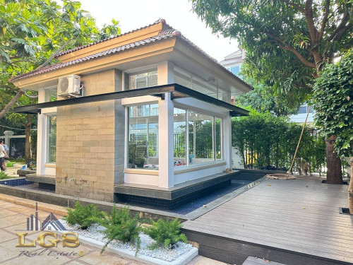 ๐ แแธแกแถแแธแ แแแ แแแแแถแแแแฝแ | King Villa Corner for Rent