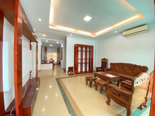 🏡វីឡាកូនកាត់នៅបុរីប៉េងហួតជិតផ្សារទំនើប អេអនទី ២